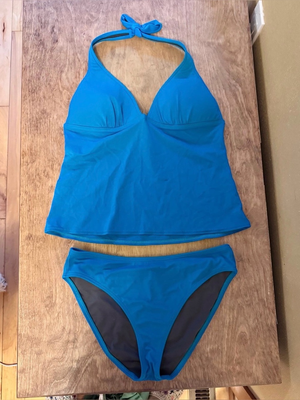 Victoria’s Secret Women's Halter Tankini Swim Set